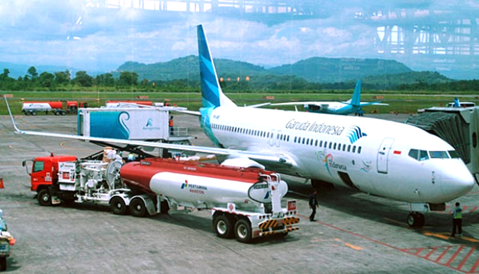 garuda indonesia lakukan penambahan extra seat