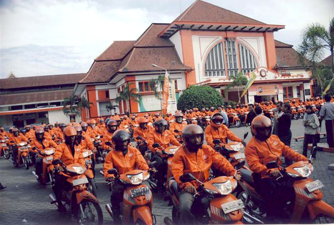 sempat tertunda pos indonesia siap bayar gaji karyawan