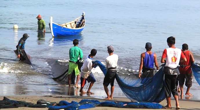 Kkp melaut dengan izin kedaluwarsa rugikan negara