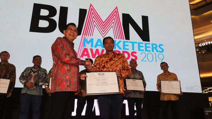 pelni logistics raih 4 penghargaan bumn marketeers awards 2019