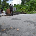 jalan lintas seram resmi dibeton warga hualoy