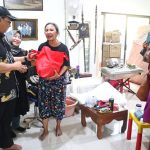 peduli korban banjir, kemenkop dan ukm berikan bantuan