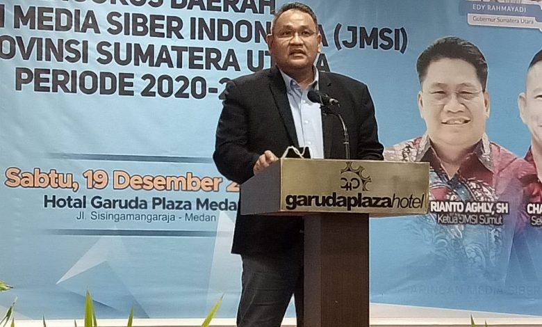 hukum tidak bisa ditegakkan dengan mengabaikan konstitusi