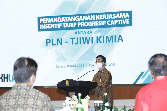 PLN Teken Perjanjian Jual Beli Tenaga Listrik Dengan Tjiwi Kimia