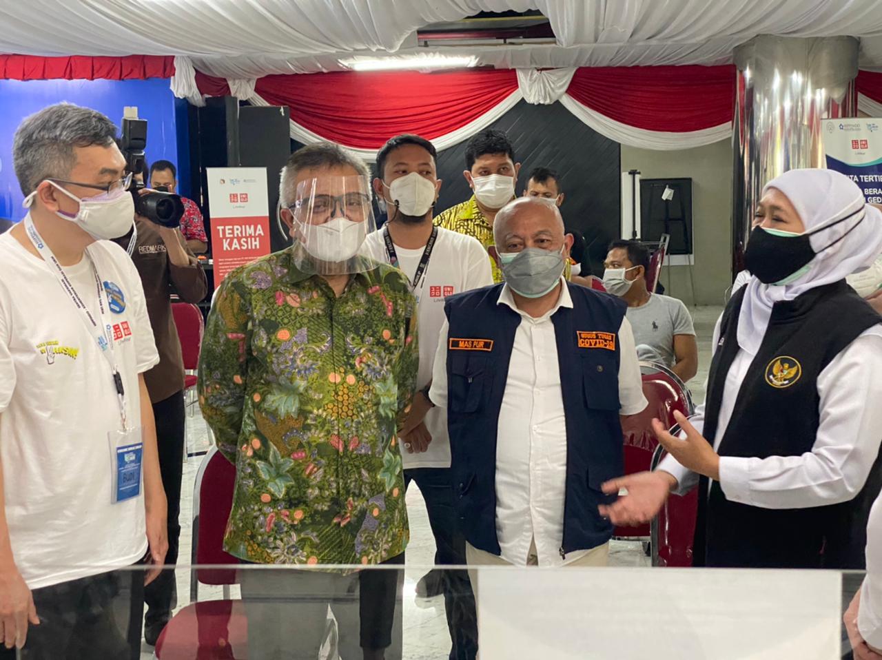 vaksinasi di jawa timur sasar 300.000 pelaku umkm