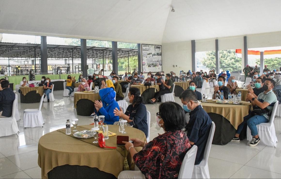 korps marinir beri apresiasi untuk para nakes covid-19