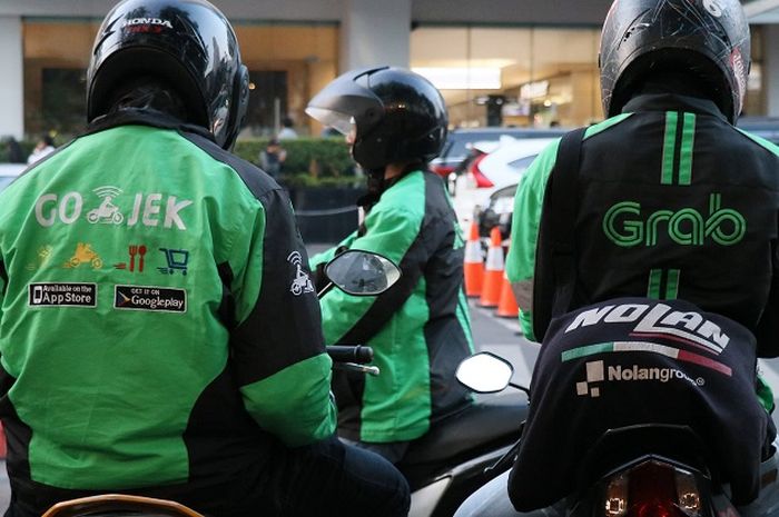 "JELANG HARI RAYA IDUL FITRI, PEKERJA MITRA ( DRIVER ONLINE,OJEK ONLINE,KURIR EKSPEDISI) BERHARAP THR