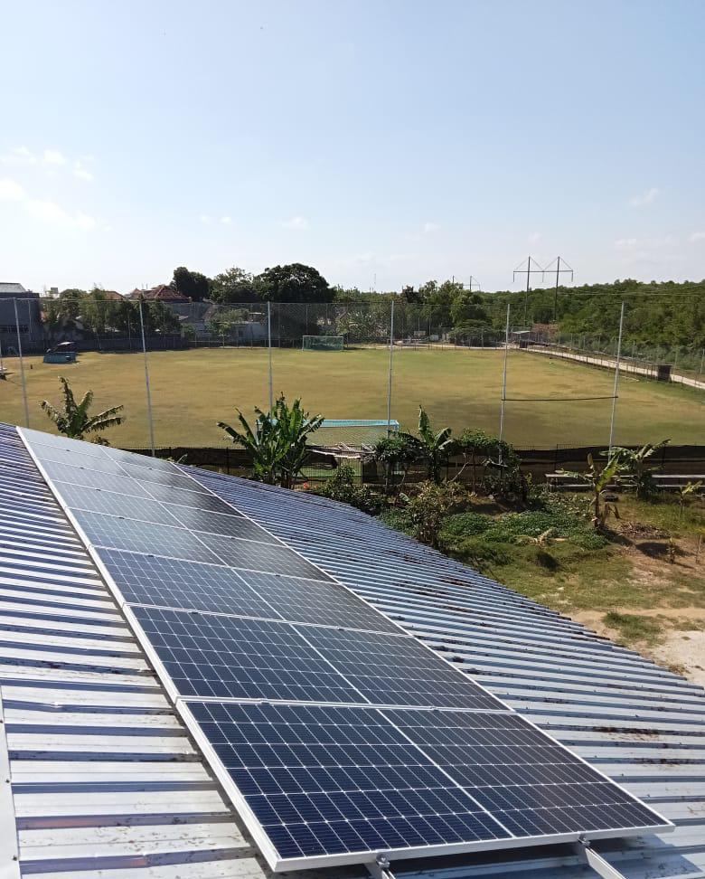 Dukung Sistem Pengelolaan Sampah Lebih Baik, Pertamina Hadirkan PLTS di Desa Adat Kedonganan