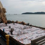 Sinergi Bulog Pelindo Layani Impor Beras