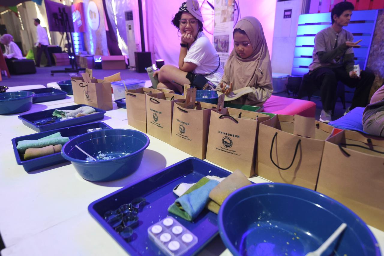 Wujud Sustainable Living, Produk Daur Ulang Ramaikan Eco RunFest 2023