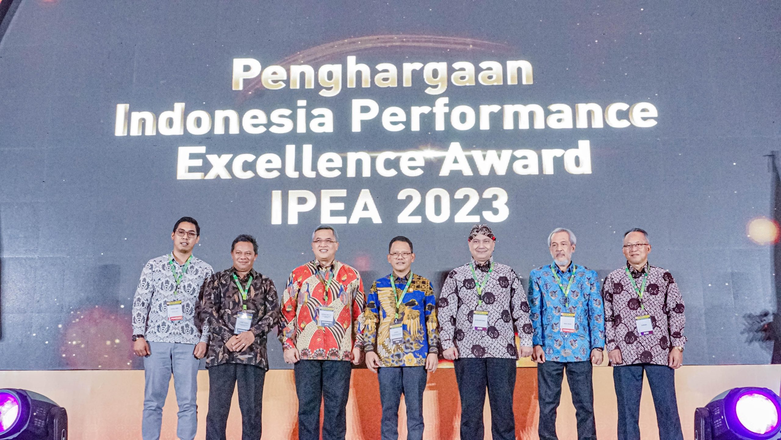 Layanan Pelanggan PLN Raih Penghargaan Kelas Dunia di Ajang IPEA 2023