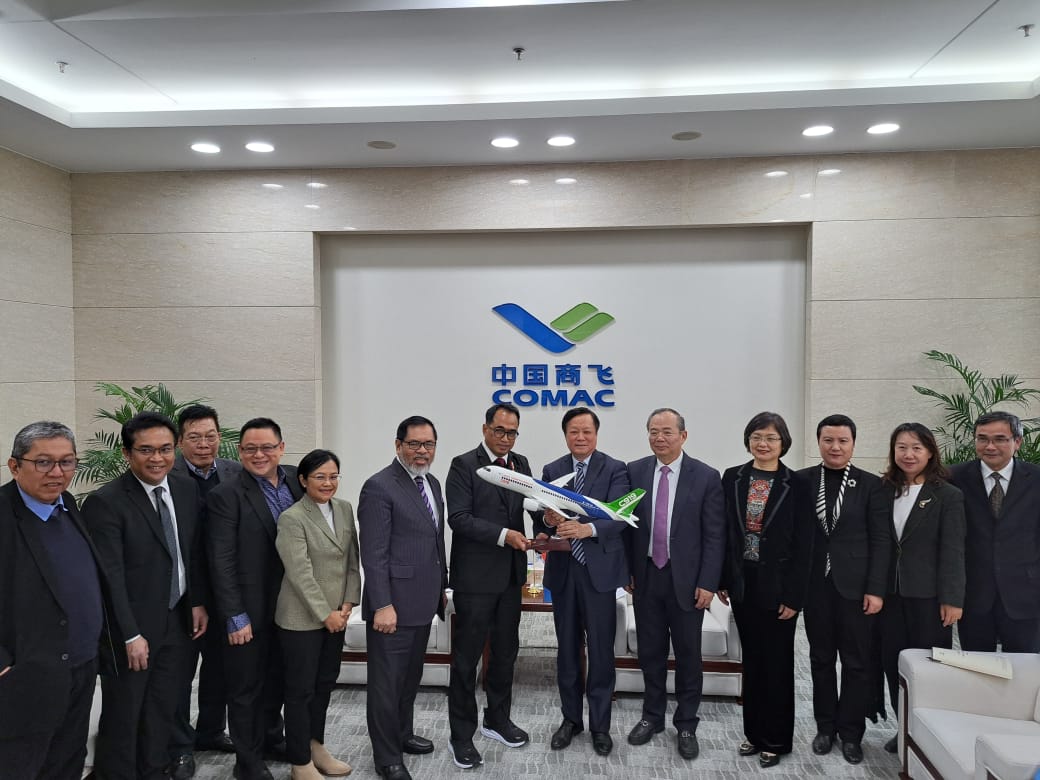 Menhub Ajak COMAC Investasi di Indonesia