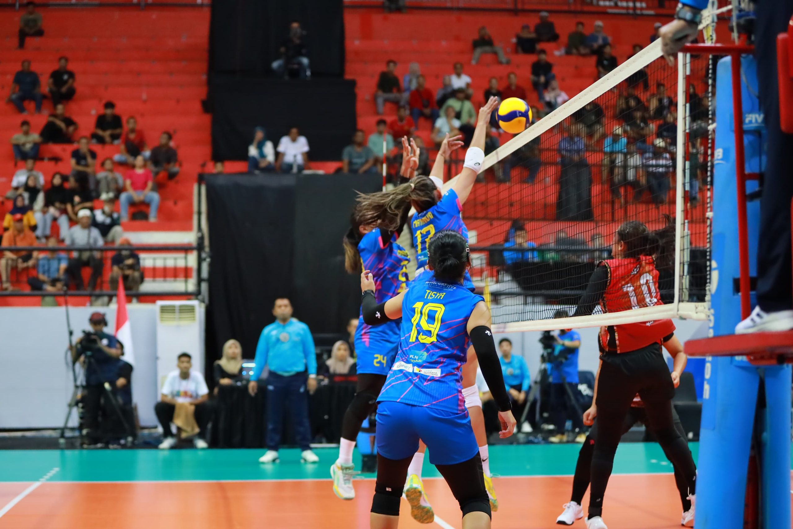 Tumbangkan Pospsivo Polwan di Pertandingan Perdana Final Four Proliga 2024, Ini Kemenangan Fenomenal Jakarta Electric PLN!