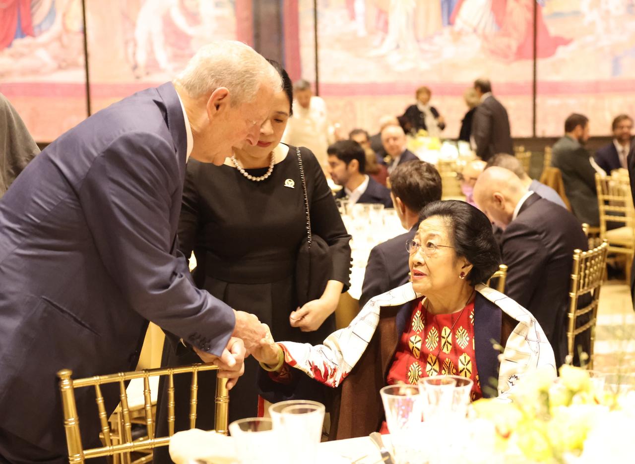 Megawati, Al Gore dan Menlu Vatikan Duduk Semeja saat Jamuan Makan Malam