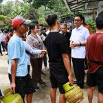 Pastikan Ketersediaan Bagi Masyarakat yang Berhak, Wamen ESDM Pantau Distribusi LPG 3 Kg