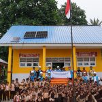 Dulu Gelap, Kini Terang: PLN Pasang PLTS SuperSUN di Pulau Satangnga