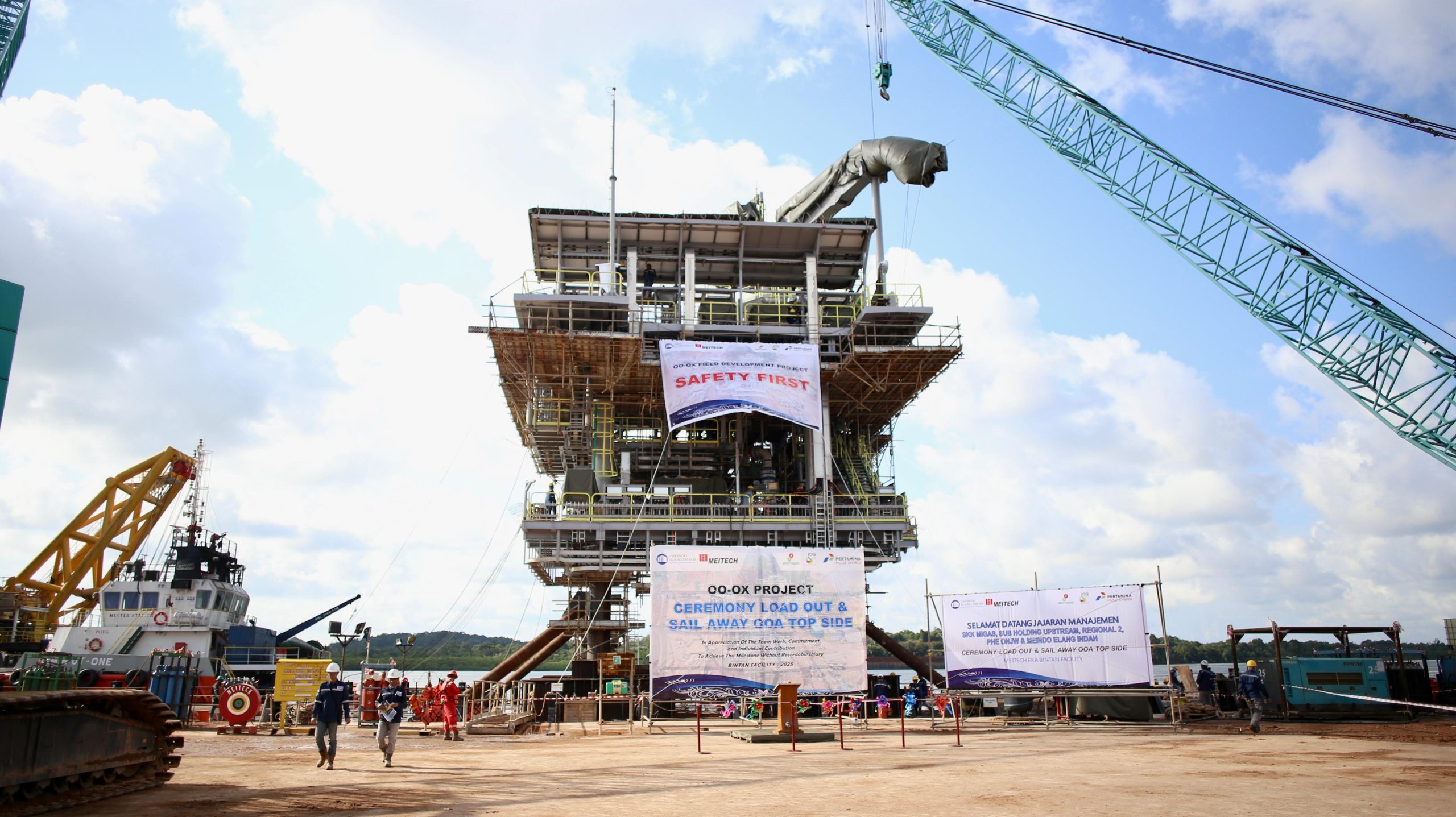 Proyek Raksasa di Laut Jawa! Pertamina Kirim Anjungan OOA Plus Panel Surya