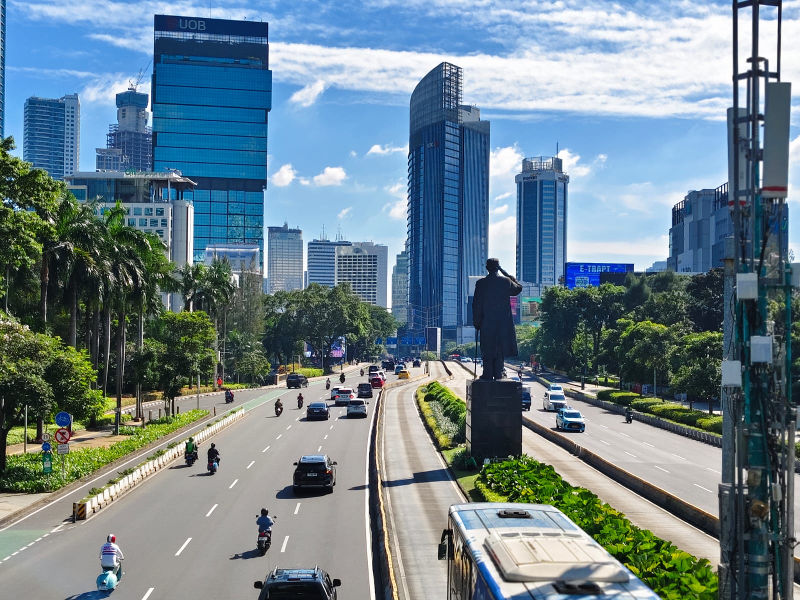 Masyarakat Kian Konsumtif, Perbankan Putar Otak Genjot Dana Murah