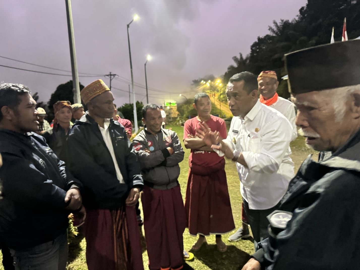 Warga sekitar PLTP Ulumbu Dialog Dengan Gubernur NTT : Orang NTT Patut Bangga dengan Geothermal