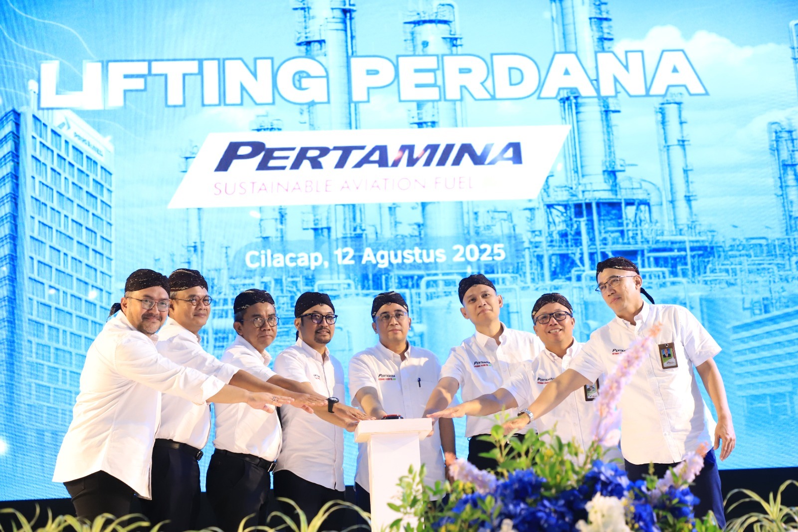 Pertamina Terbangkan Pesawat Pakai Minyak Jelantah, Emisi Turun Drastis 84%!