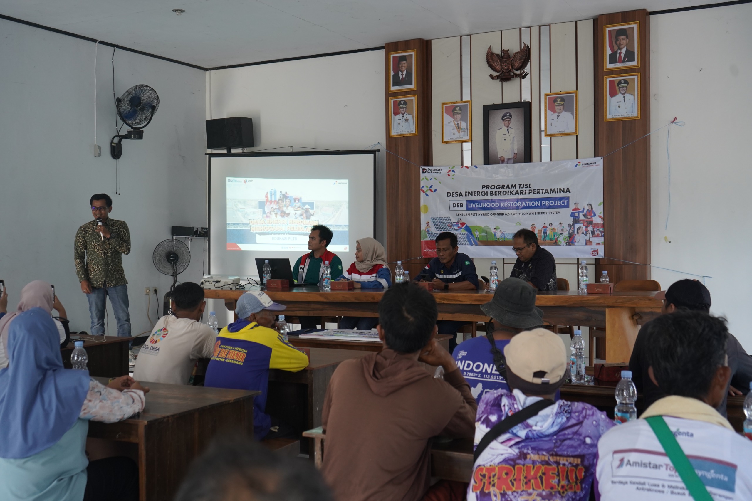 Kisah Inspiratif! Energi Surya Dorong Petani Karawang Hemat Biaya, Pertamina Perluas Desa Energi Berdikari