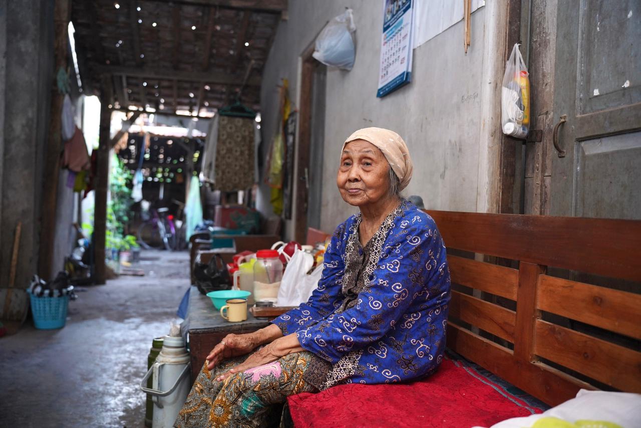 Peringati HLN ke-80, PLN Bawa Cahaya dan Kebahagiaan ke Rumah-Rumah Tak Berlistrik