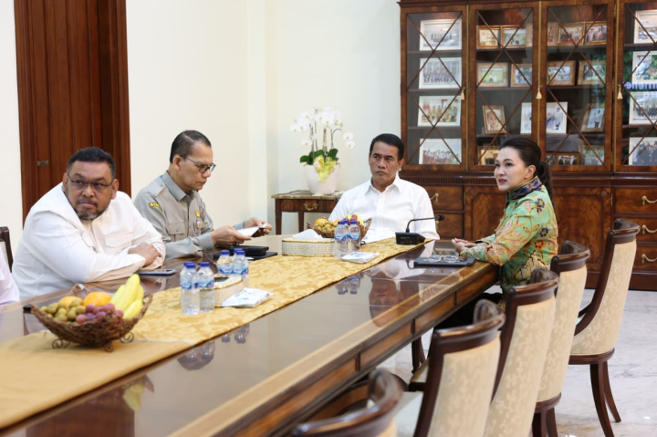 Gubernur Maluku Utara Sherly Tjoanda puji Mentan Amran atas capaian nyata sektor pertanian dan dukungan bagi petani daerah.