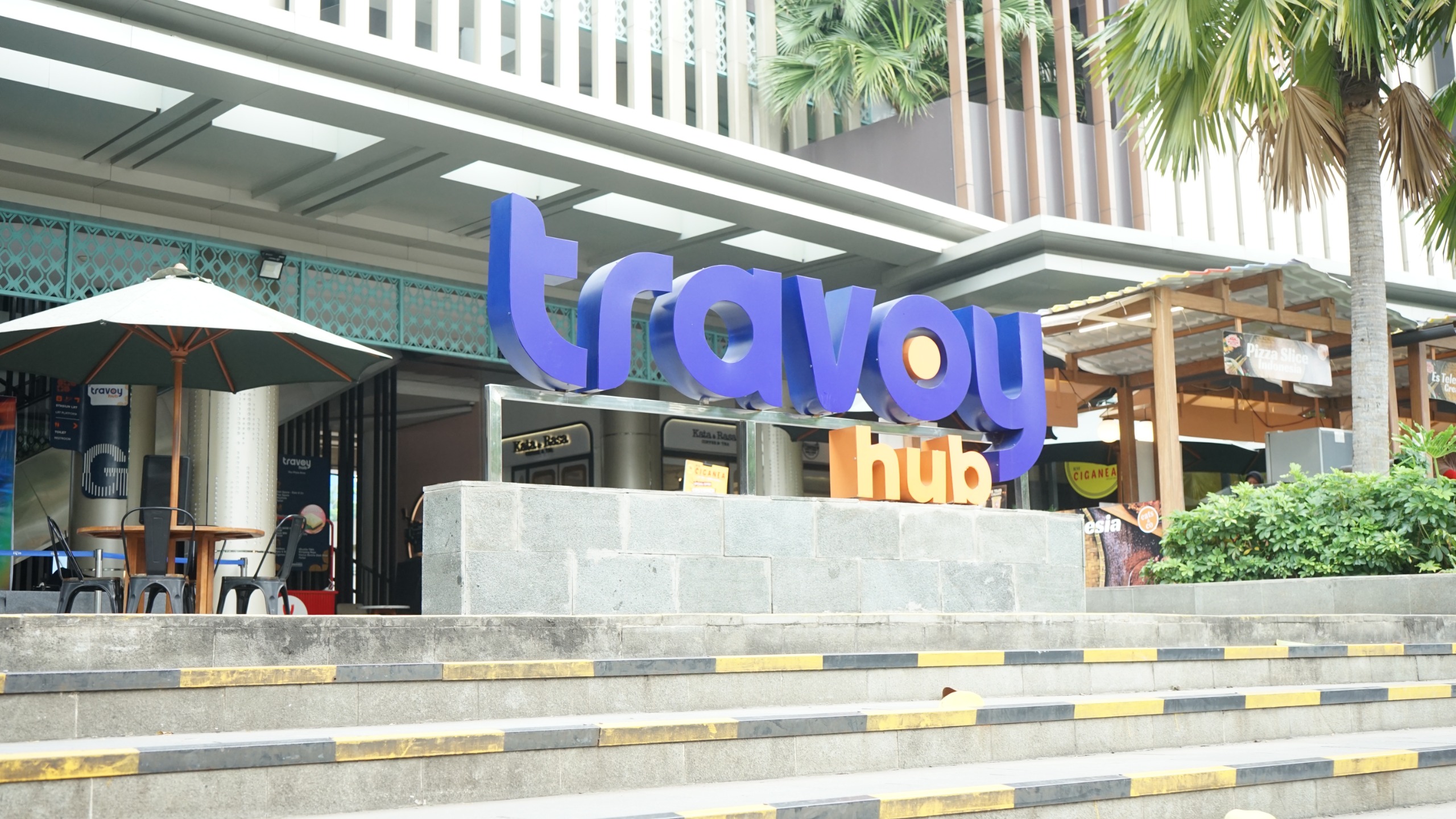 ​Menkes Budi Gunadi Sadikin meresmikan Brawijaya Hospital di Travoy Hub Taman Mini. Rest area ini kini punya layanan Trauma Center canggih untuk pengguna Tol Jagorawi.