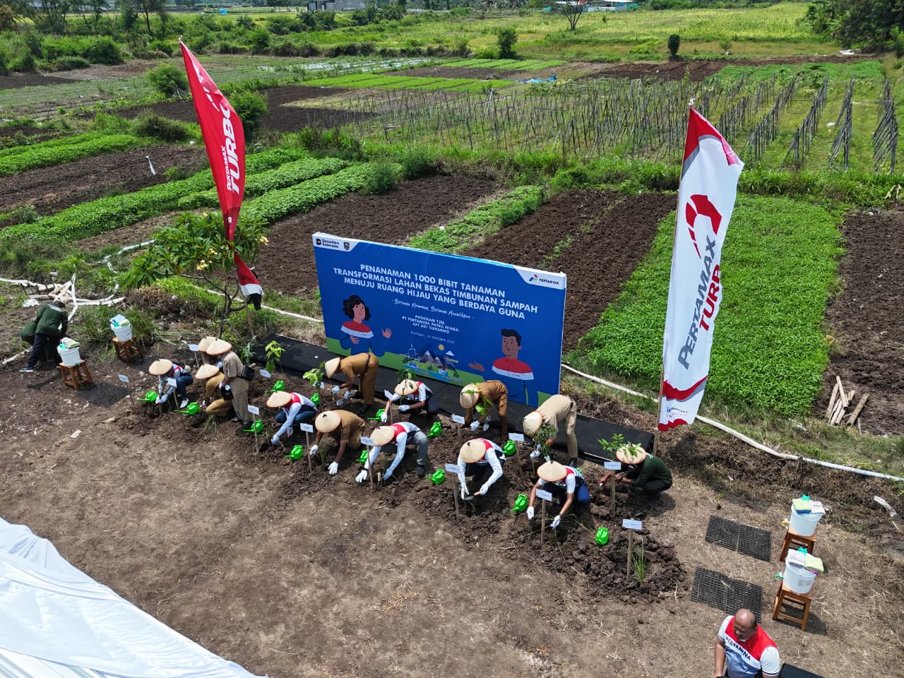 Energi Surya Pertamina Hidupkan Kembali Lahan Kering Sobokerto, Petani Boyolali Panen Harapan Baru