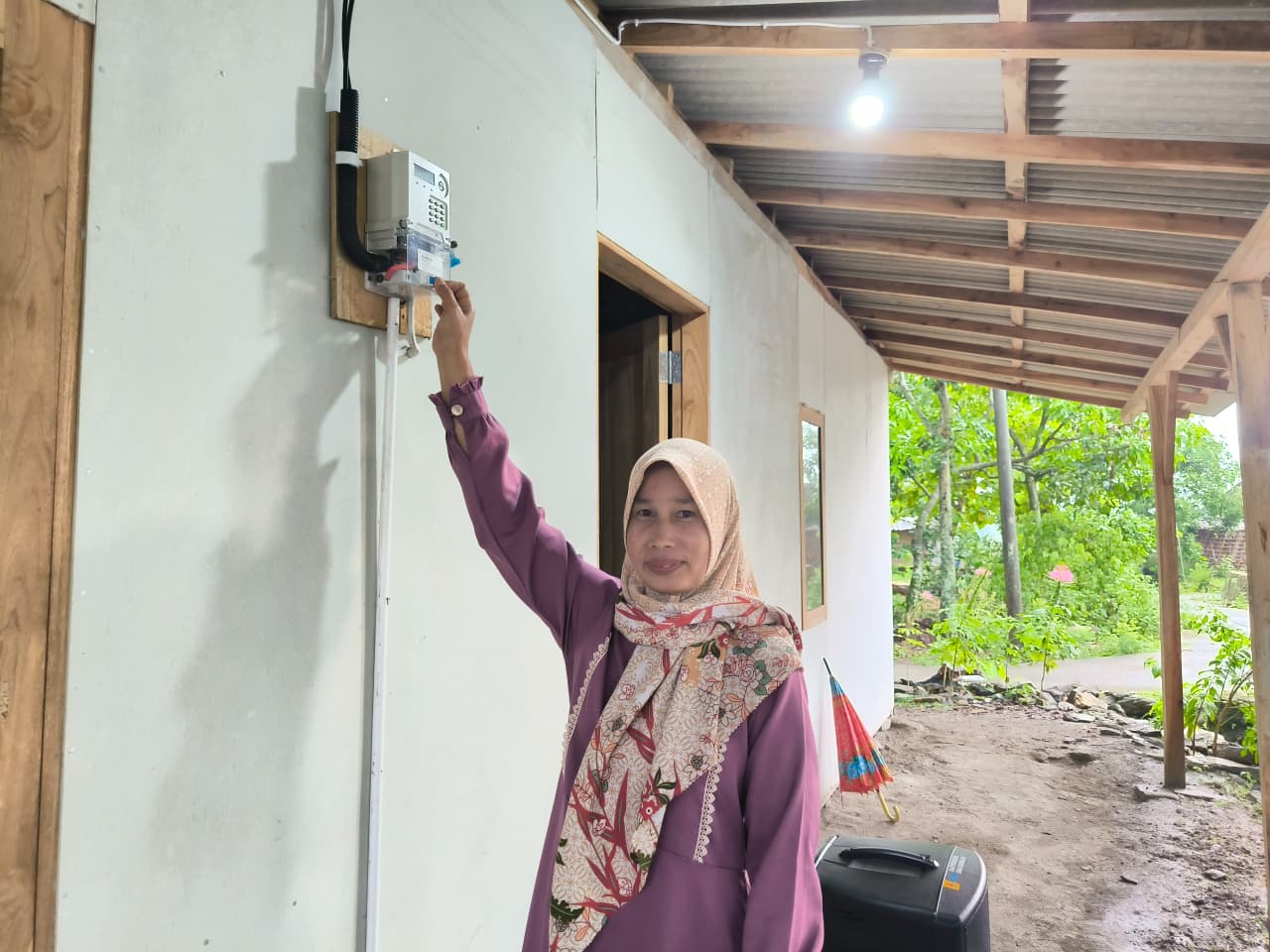 Setelah 2 Dekade Menanti, Karmini Sragen Akhirnya Rasakan 'Kemerdekaan Energi' dari PLN