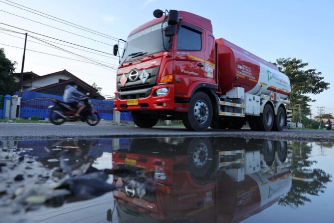 AMT Pertamina Tembus 48 Jam Perjalanan Ekstrem Demi Pastikan BBM Aman di Sumbar
