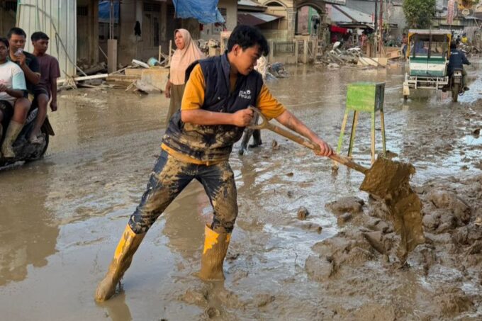Pendampingan Psikososial Jadi Andalan, Relawan PLN Hadir di Lokasi Bencana Aceh