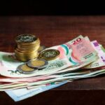 Menolak pembayaran uang tunai bisa kena pidana dan denda hingga Rp200 juta. Ini aturan BI dan UU Mata Uang yang wajib diketahui warga RI.