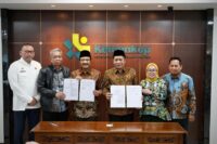 Kemenkop dan Kemensos bekerja sama memberdayakan KPM bansos melalui Kopdes Merah Putih agar penerima bantuan naik kelas sebagai anggota koperasi.