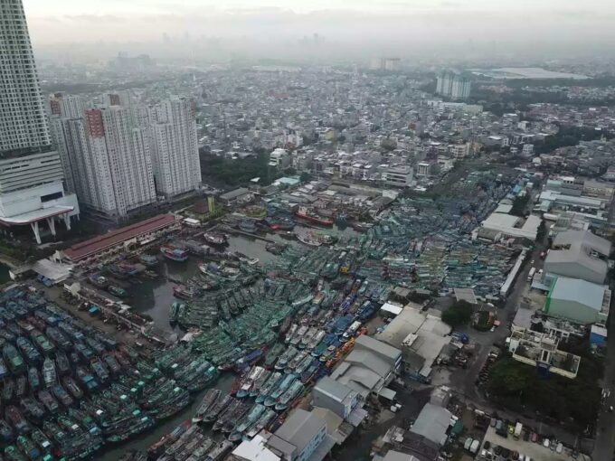 Daya Tampung Kolam Berlebih. Izin Operasi Kapal Ikan di Muara Angke di Moratorium