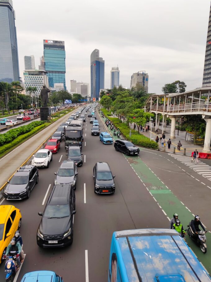 Pasar properti awal 2026 tetap solid. Listing turun, harga stabil, dan kota regional mulai jadi incaran investor.