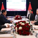Danantara dan Arm Limited kerja sama bangun ekosistem semikonduktor, latih 15 ribu engineer, dan dorong Indonesia kuasai teknologi chip.