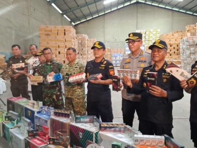 Sofyano Zakaria Desak Pengusutan Tuntas Penyelundupan 160 Juta Batang Rokok Ilegal di Pekanbaru