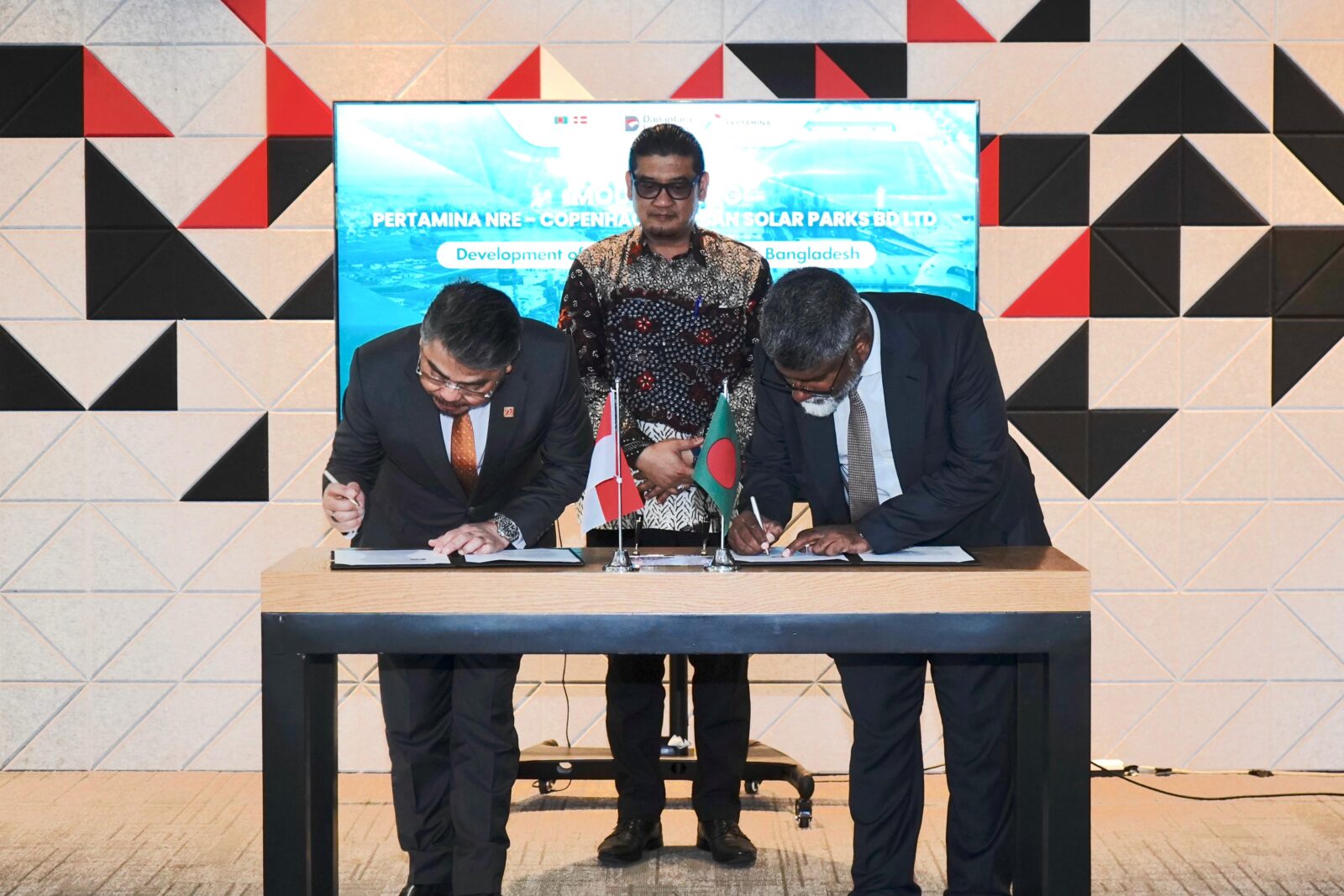 Pertamina NRE Garap Energi Surya di Bangladesh, Bidik Ekspansi Hijau Asia Selatan