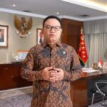 KSP menegaskan Program Makan Bergizi Gratis tetap berjalan. Pemerintah membenahi tata kelola tanpa menghentikan layanan bagi masyarakat.