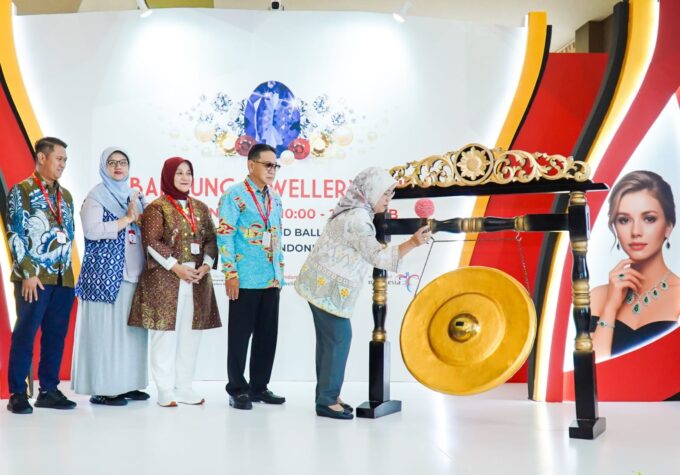 Padukan Kreatifitas dan Budaya Industri Perhiasan Kian Berkilau