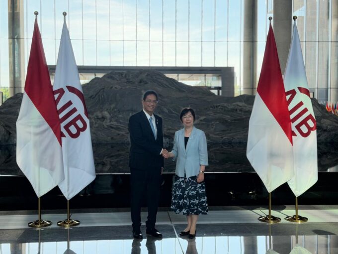 AIIB Gelontorkan Dana 17 Miliar Dolar AS Buat Pembangunan di Indonesia