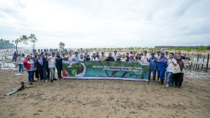 PHM Perkuat Aksi Pelestarian Lingkungan, Tanam Ratusan Mangrove dan Dorong Edukasi Energi Berkelanjutan