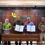 Kemenkop dan Agrinas Palma membangun ekosistem sawit berbasis koperasi untuk memperkuat daya tawar petani dan industri hilir.
