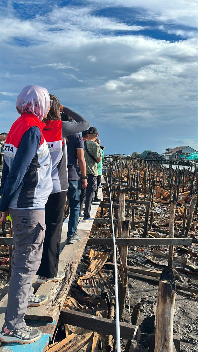 Pertamina EP Papua Field Gandeng DLH Papua Barat Daya Bantu Warga Terdampak Kebakaran di Sorong