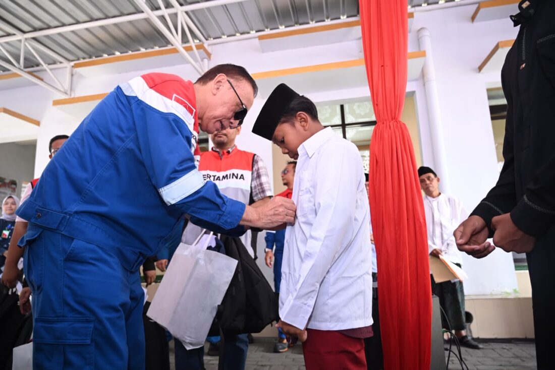 Pertamina Bantu 200 Pelajar Kurang Mampu di Banyuwangi Lewat Program SESAMA