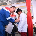 Pertamina Bantu 200 Pelajar Kurang Mampu di Banyuwangi Lewat Program SESAMA