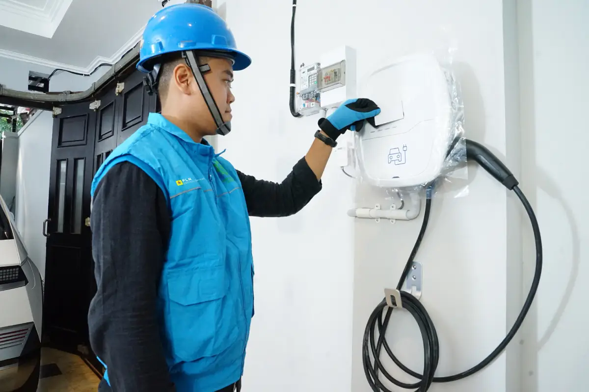 Pengguna Home Charging PLN Tembus 92 Ribu, Minat Isi Daya Mobil Listrik di Rumah Terus Naik