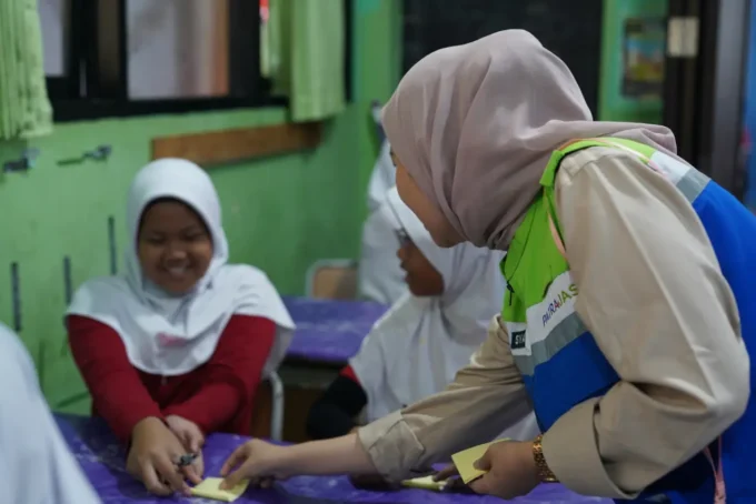 Sambut HUT RI ke-81, Patra Jasa Beri 9 Laptop untuk Pelajar Jakarta