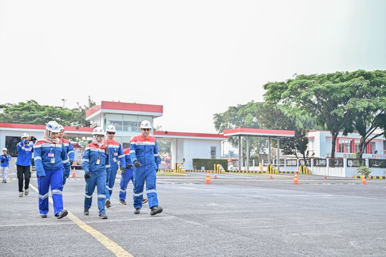 Pertamina Cek FT Ujung Berung, Pasokan BBM Jabar Dipastikan Aman